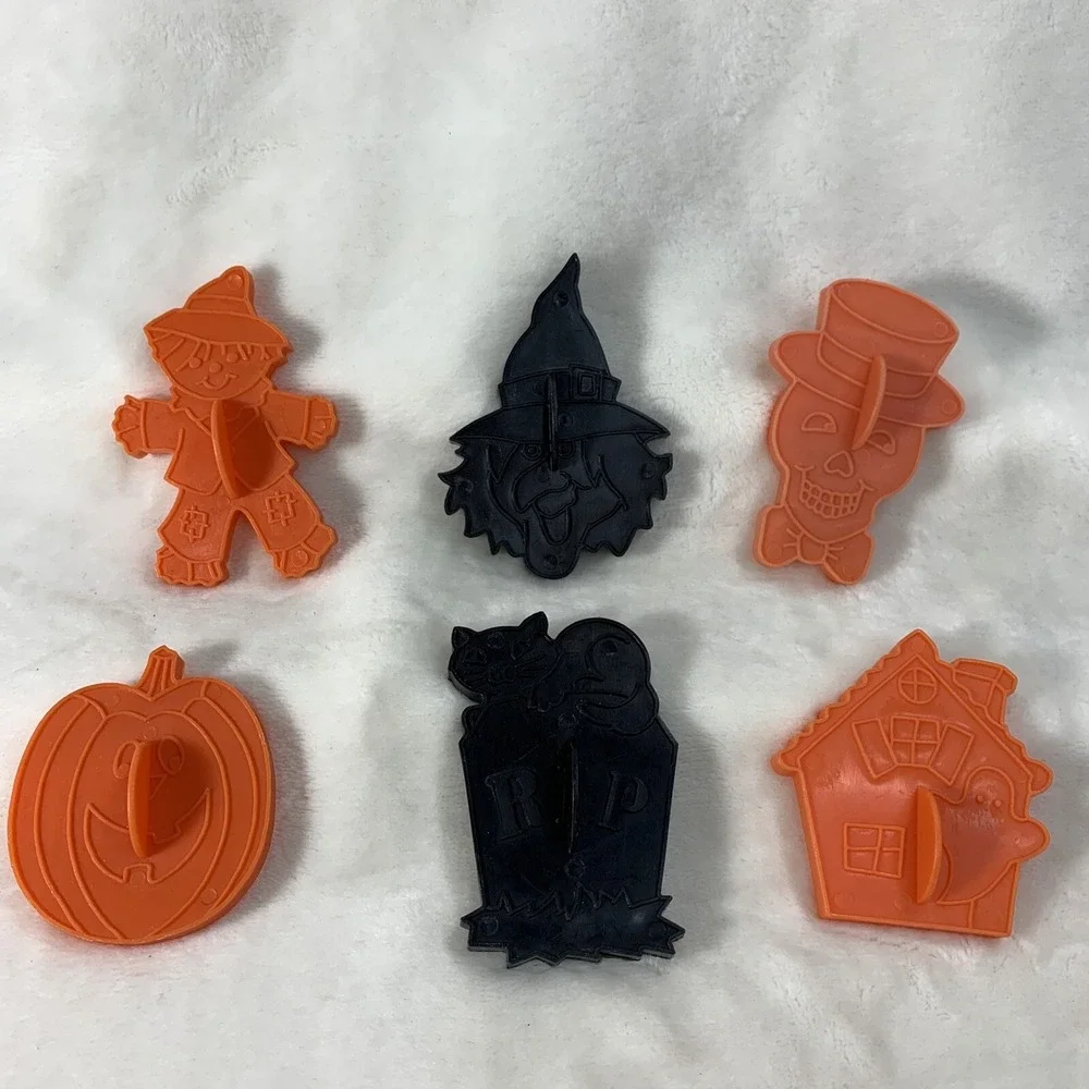 6 Vintage Wilton Halloween Cookie Cutters Cat Pumpkin Witch Skeleton House Grave